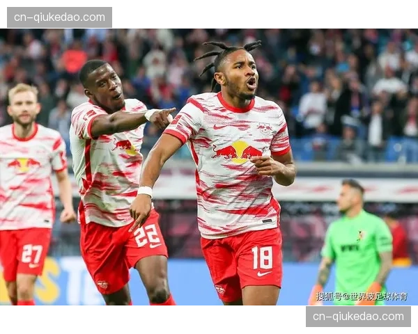 半场战报：莱比锡RB 2-0领先门兴格拉德巴赫，奥蓬达、塞斯科各入一球