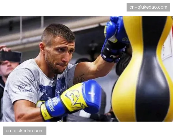 戴维斯教练卡尔文·福特详述备战洛马琴科的战术设计